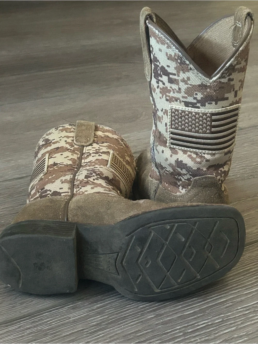 Ariat pre owned